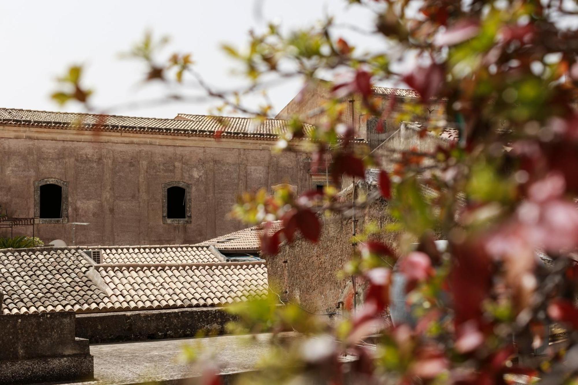 Embrace Sicily Guest House Noto Exterior foto